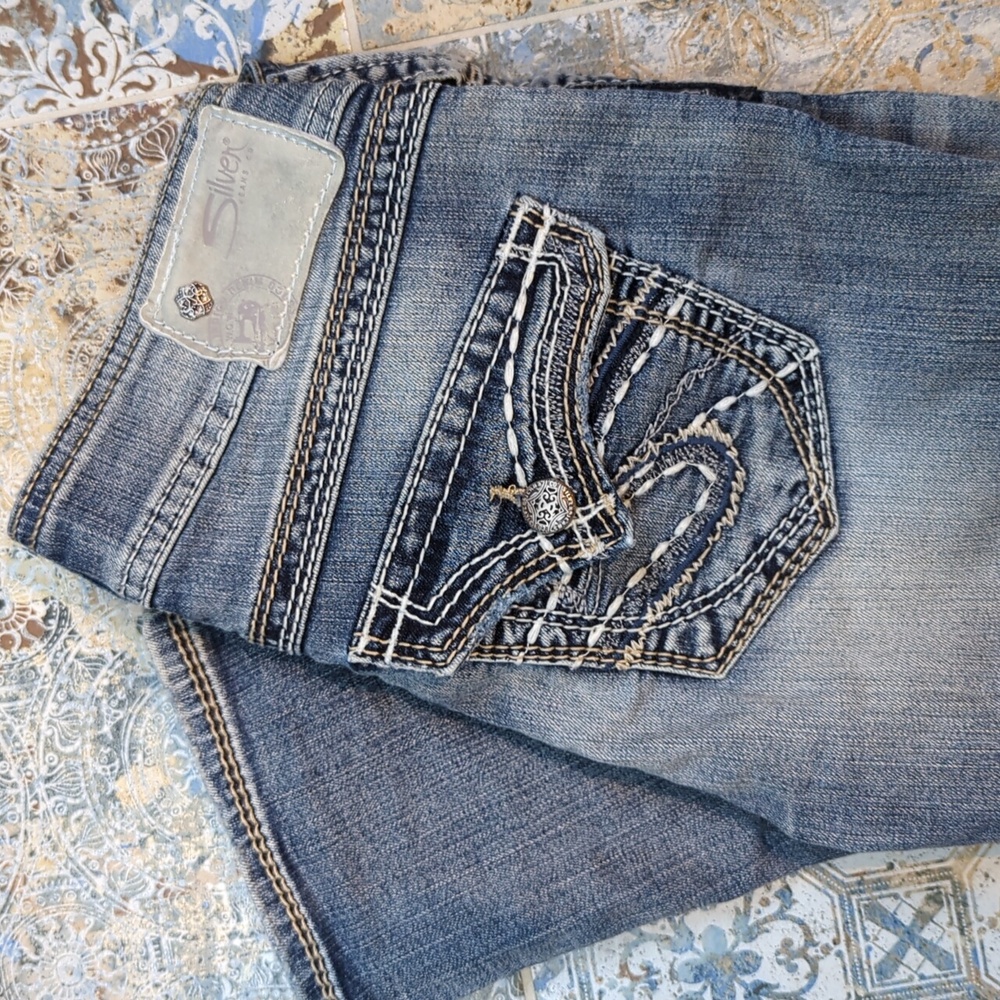 Jeans - Picture 4 of 5
